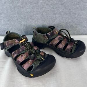 Keens Unisex Youth sz 11 (toddler) Newport Camo Hiking Water Play Sandals Slipon